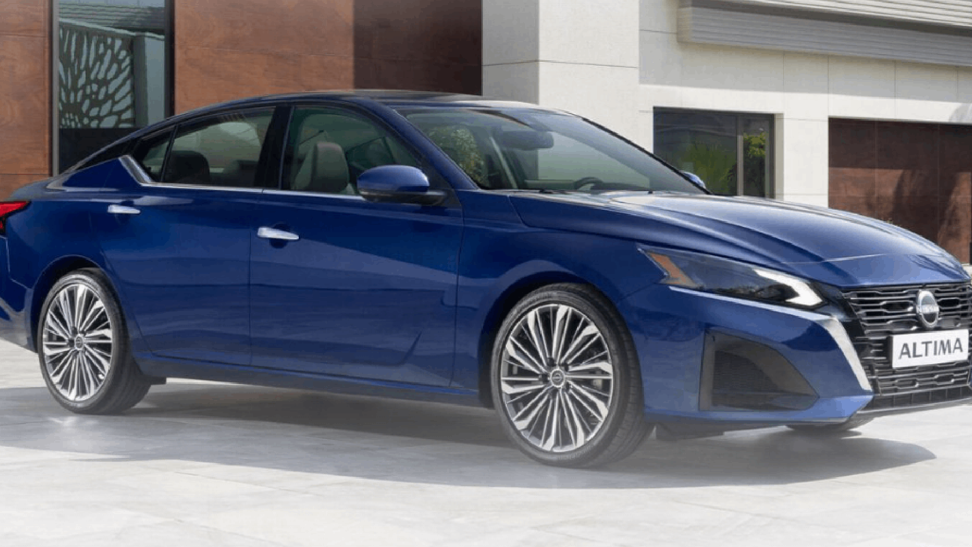NISSAN ALTIMA SL - BOLDER. SMARTER. MORE CONFIDENT